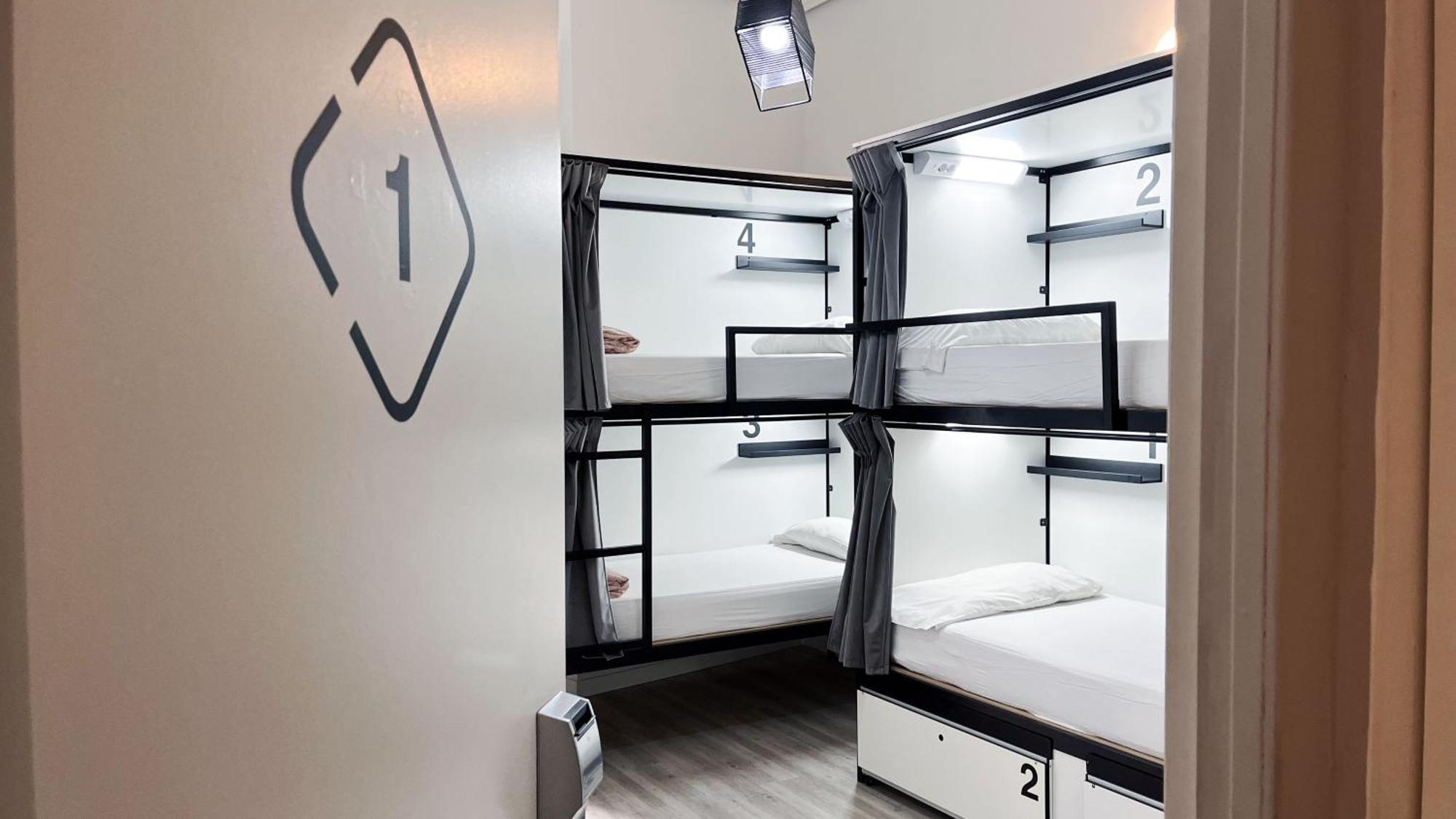 Way Hostal *