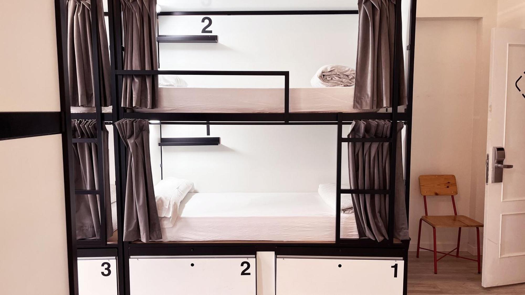 Way Hostal *
