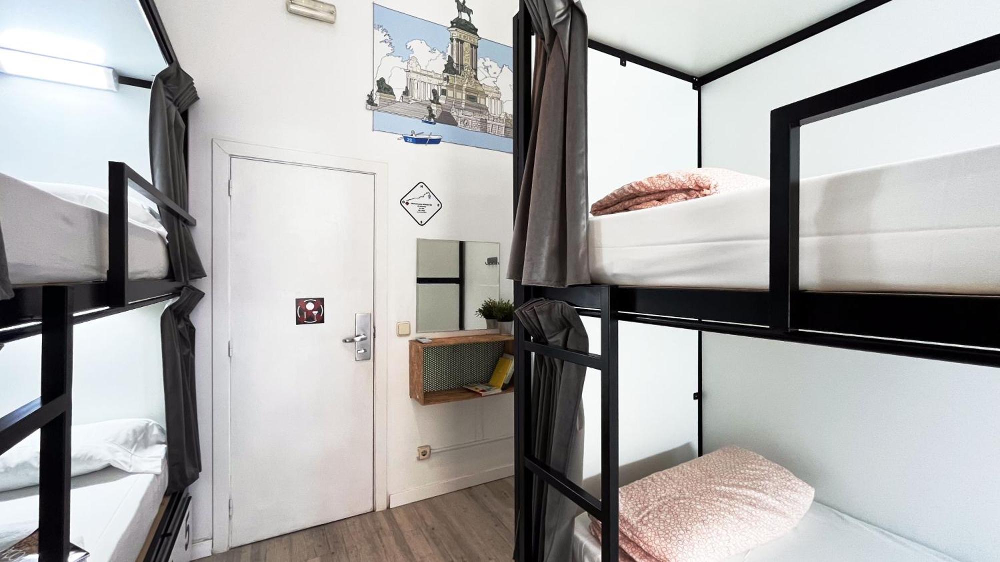 Way Hostal *