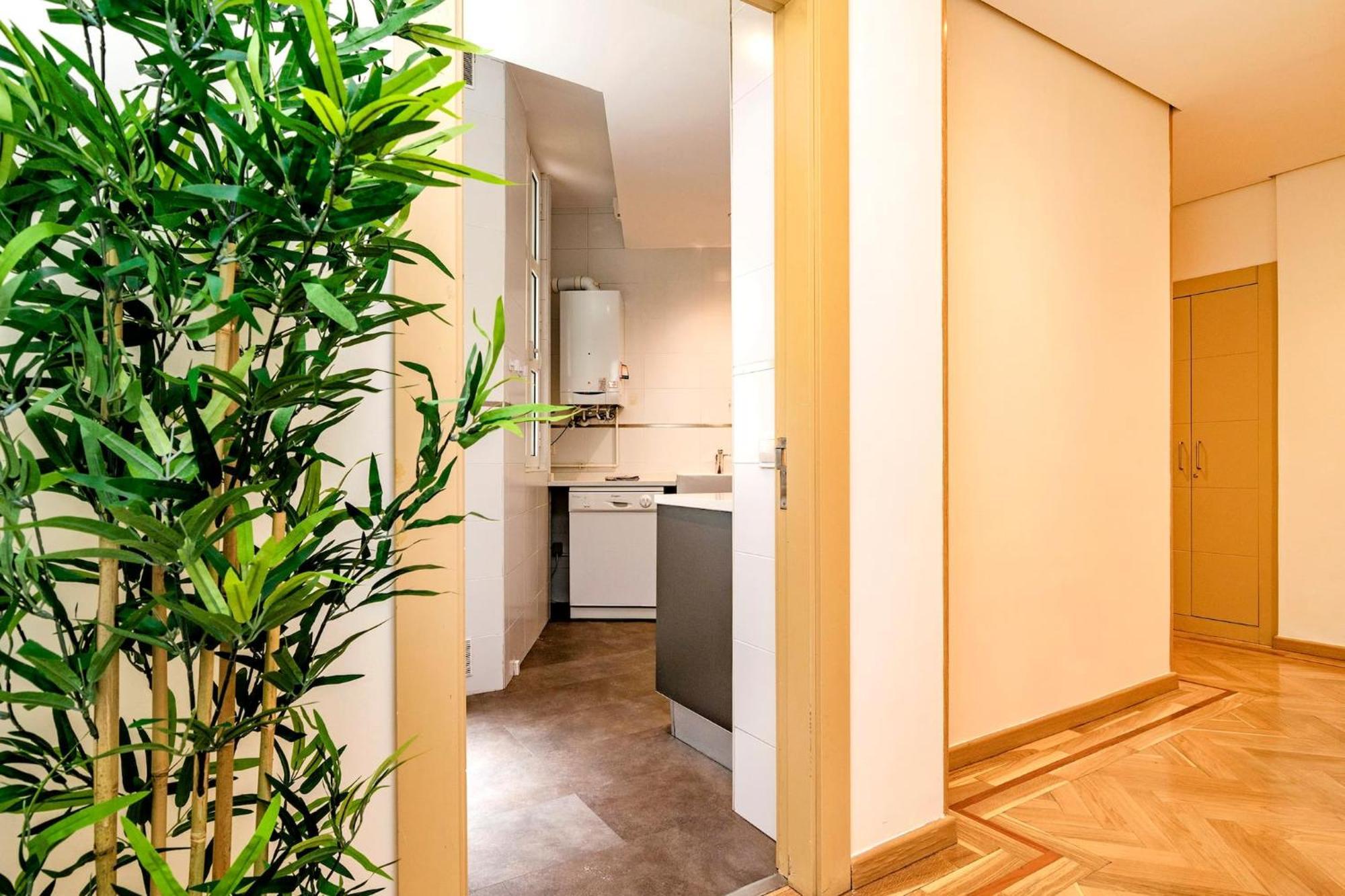 Velazquez Apartment