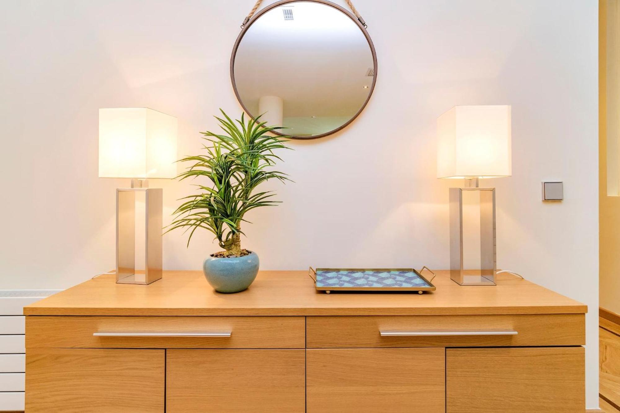 Velazquez Apartment