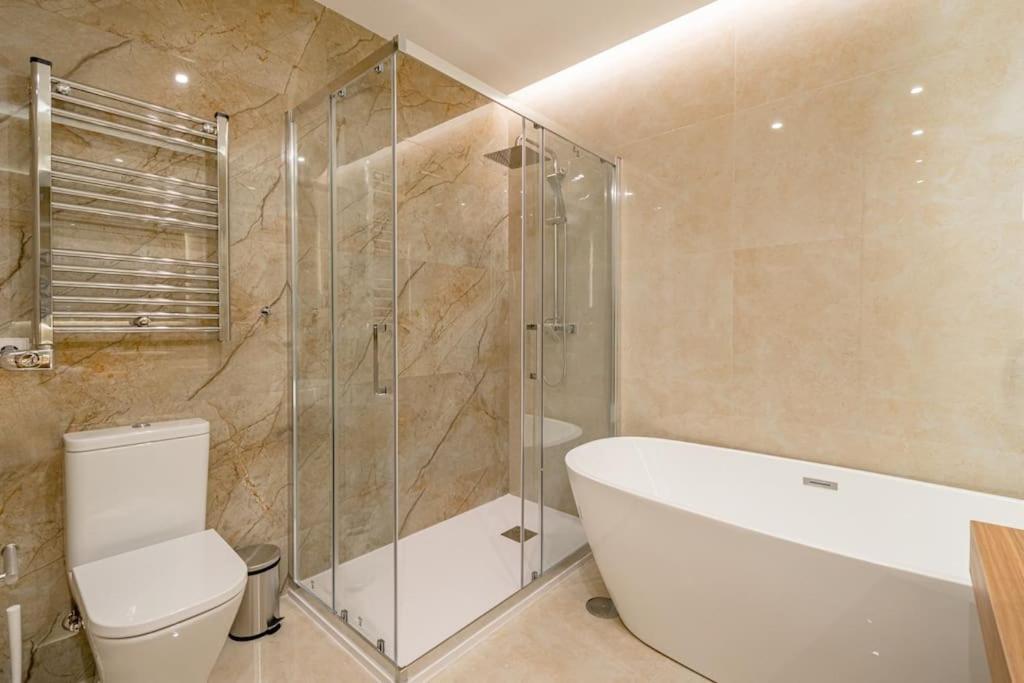 Apartamento Gran Via Vi Calle Jacometrezo 2br 2bh *