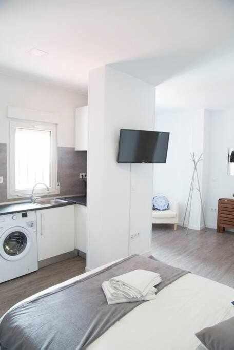 Comodo Y Agradable Estudio En Centro A6 * Madrid