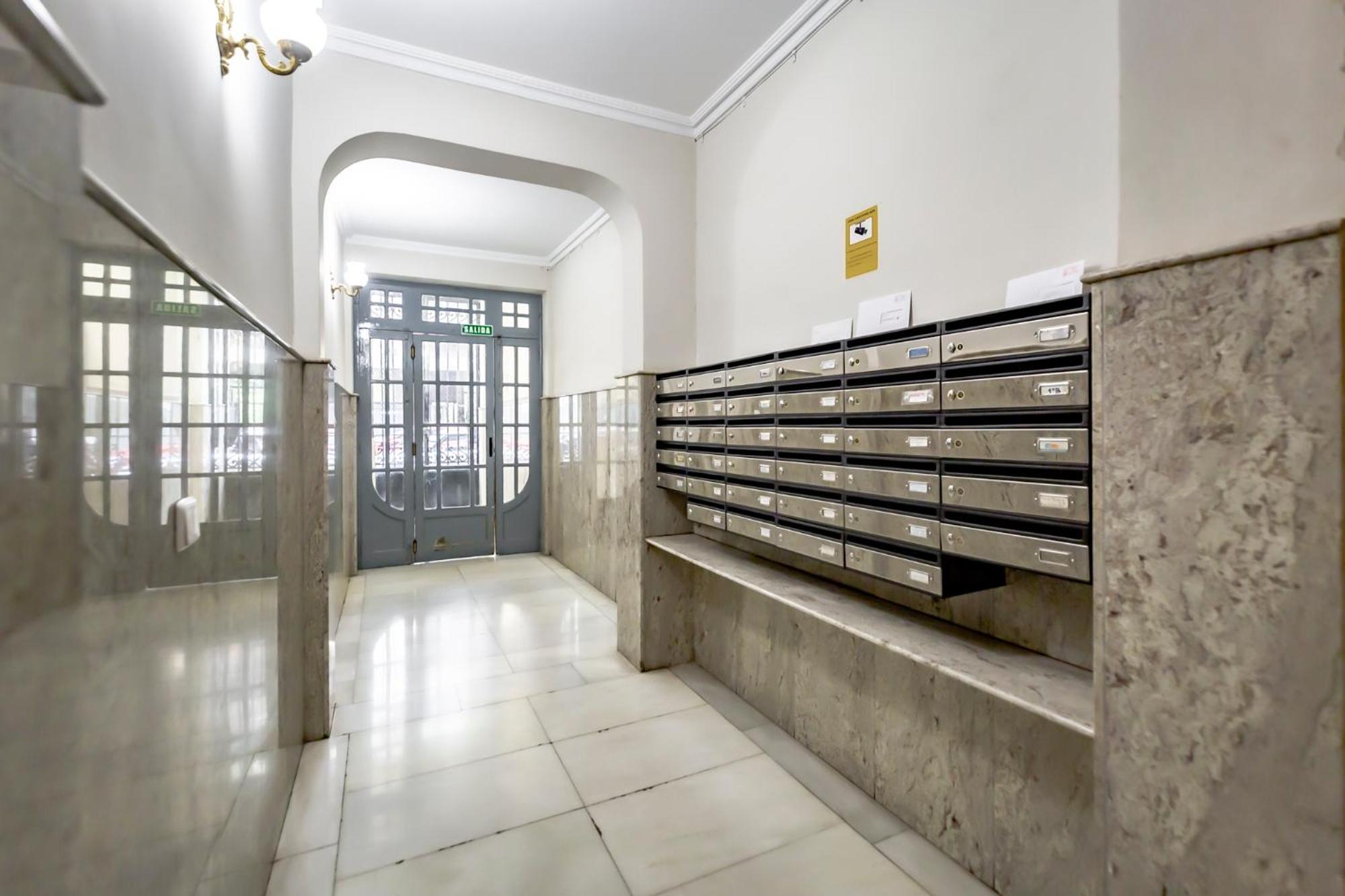Apartamento Moderno En Barrio Salamanca By Exyca *