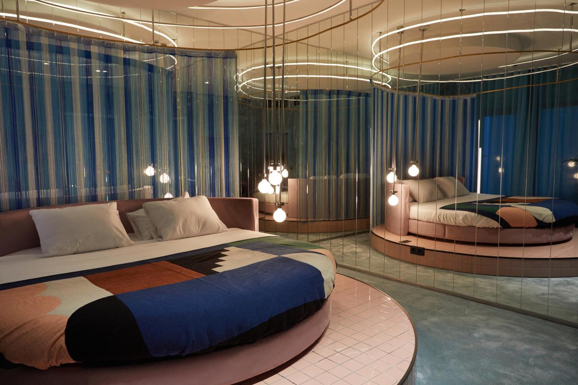 The Social Hub 4 Star Hotel