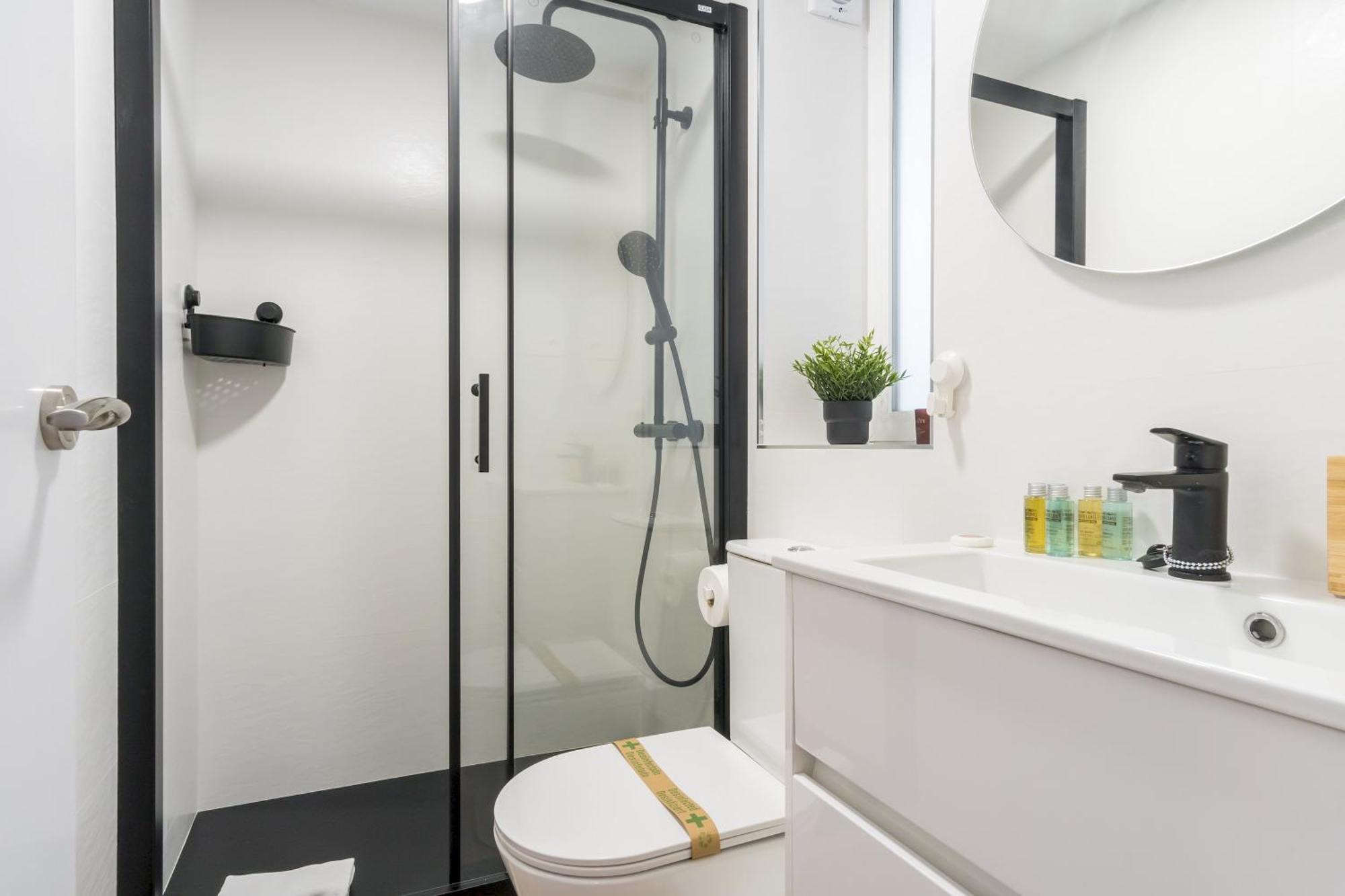 Modern And Cozy- 1 Bedroom 1 Bathroom -lavapies Apartamento *