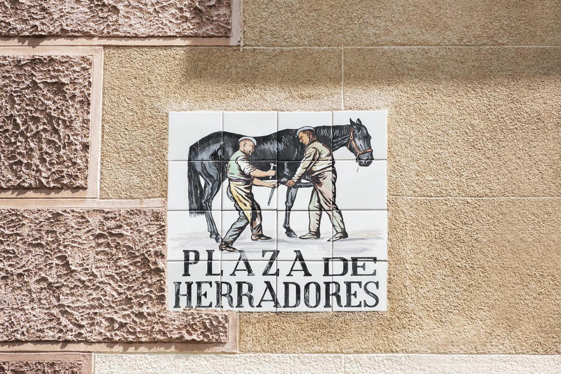 Luxury And Cozy- 2 Bedrooms 2 Bathrooms -mintystay- Herradores Apartment *