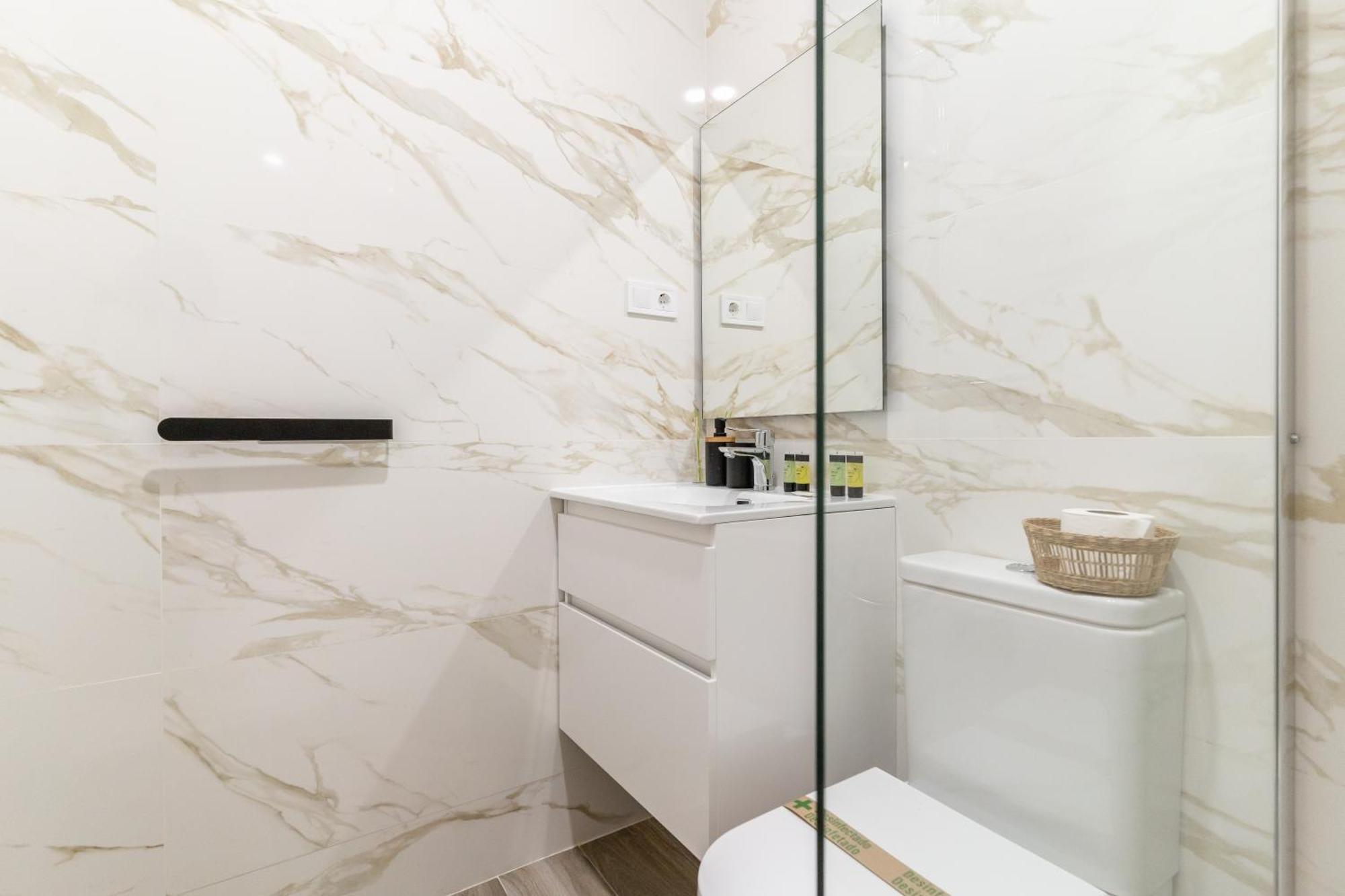 Modern With Terrace-2 Bedrooms 2 Bathrooms-tetuan *