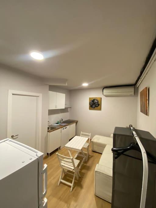 Duplex In Guindalera Apartment