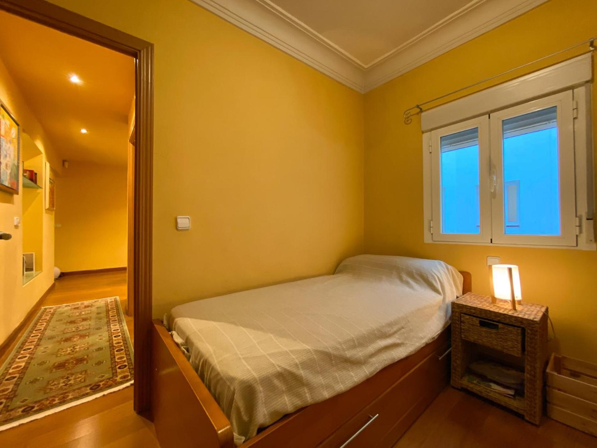 Apartamento Cozy Flat In Central With Garage Madrid