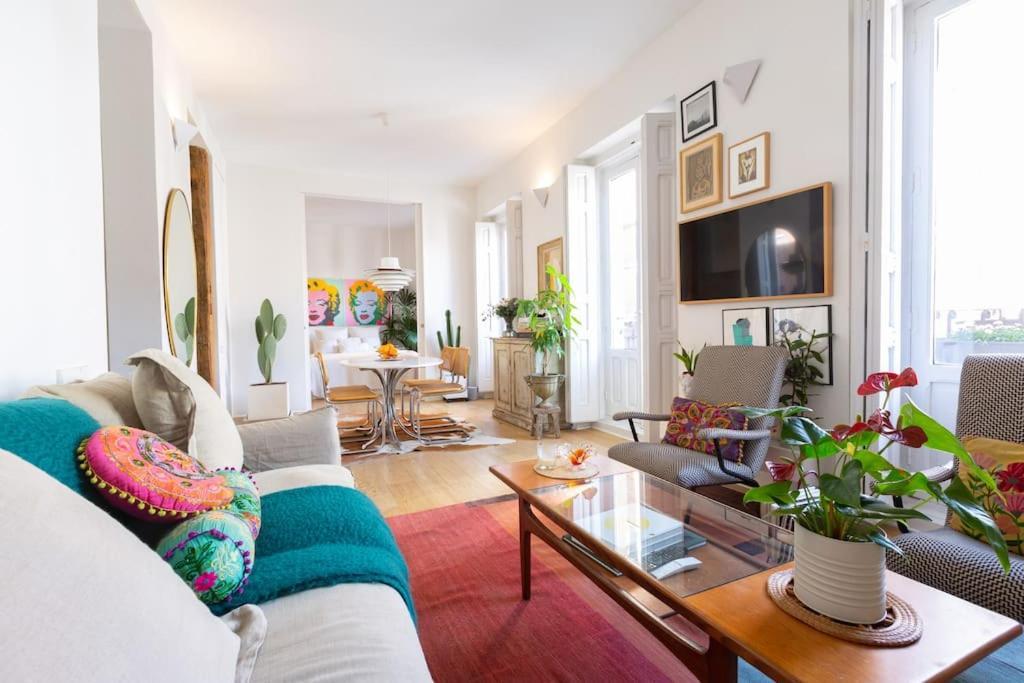 Apartamento Elegant Next To Paseo Del Prado - Alameda *