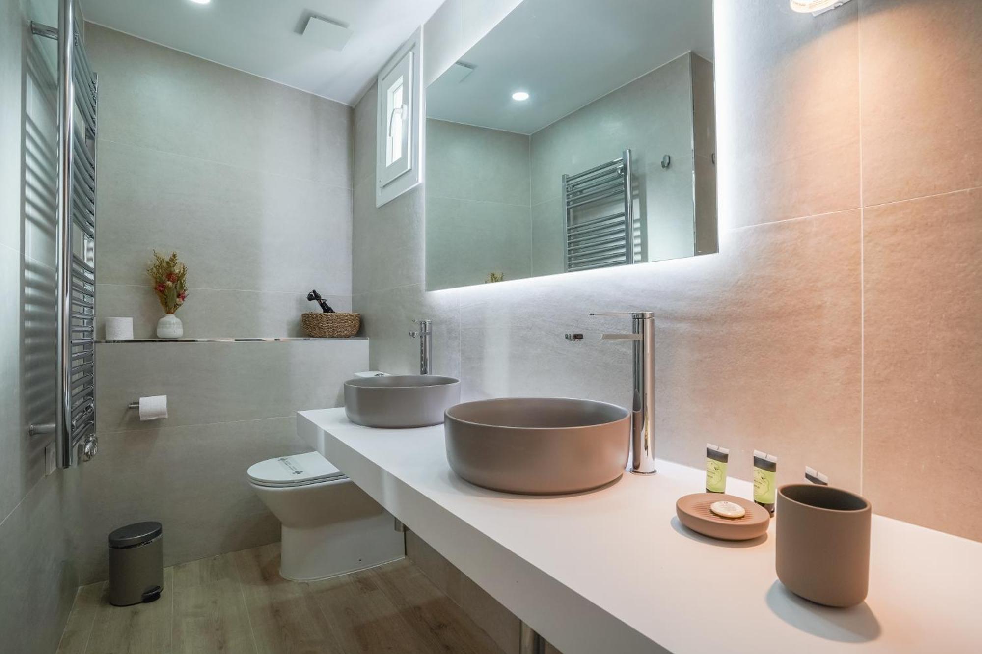Modern Duplex-3bedrooms 3bathrooms-lavapies Apartment *