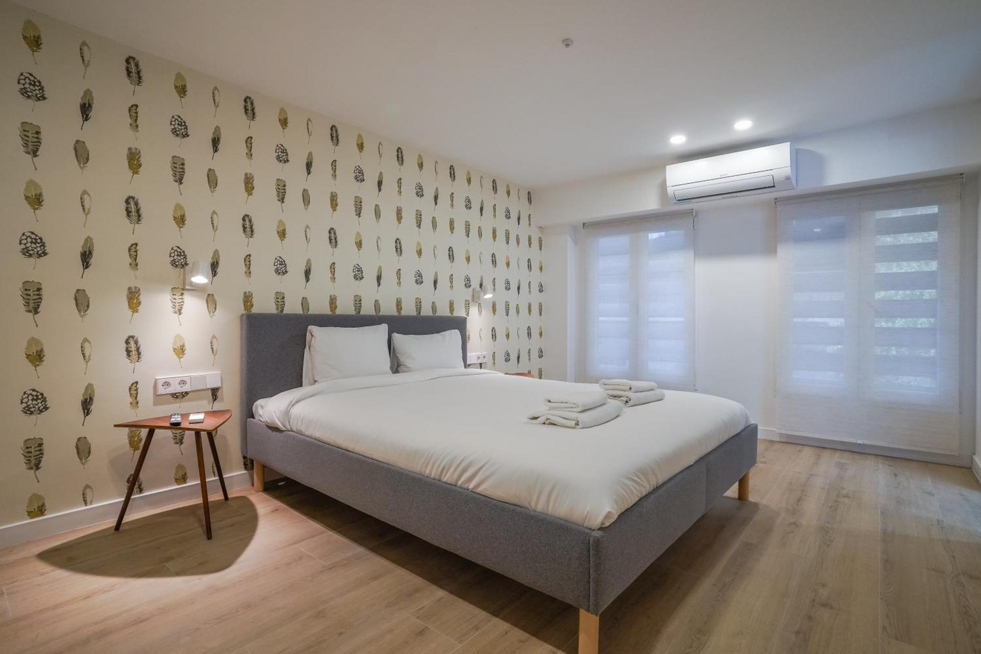Modern Duplex-3bedrooms 3bathrooms-lavapies Apartment