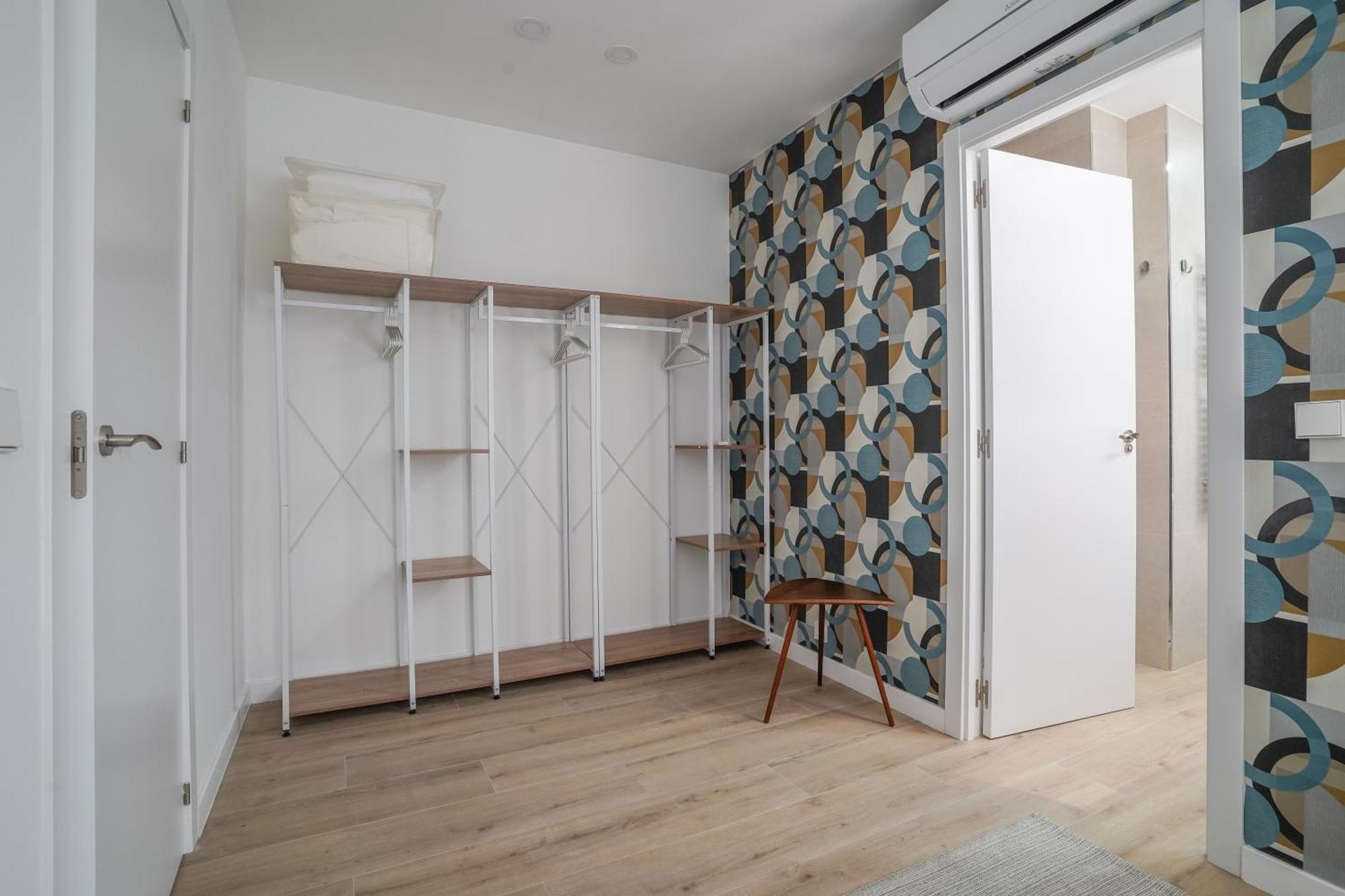 Modern Duplex-3bedrooms 3bathrooms-lavapies Apartment Madrid