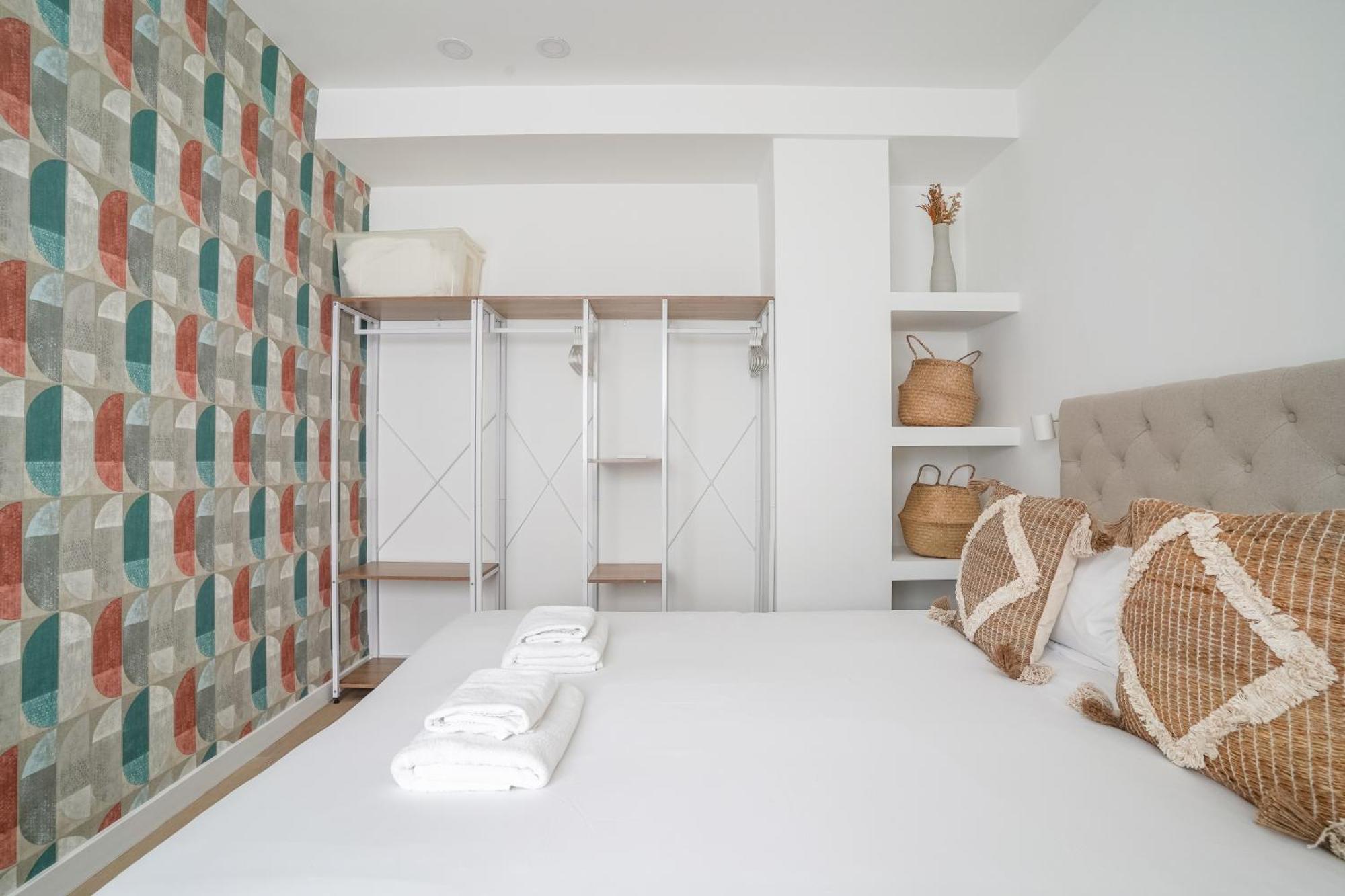 Modern Duplex-3bedrooms 3bathrooms-lavapies Apartment Madrid