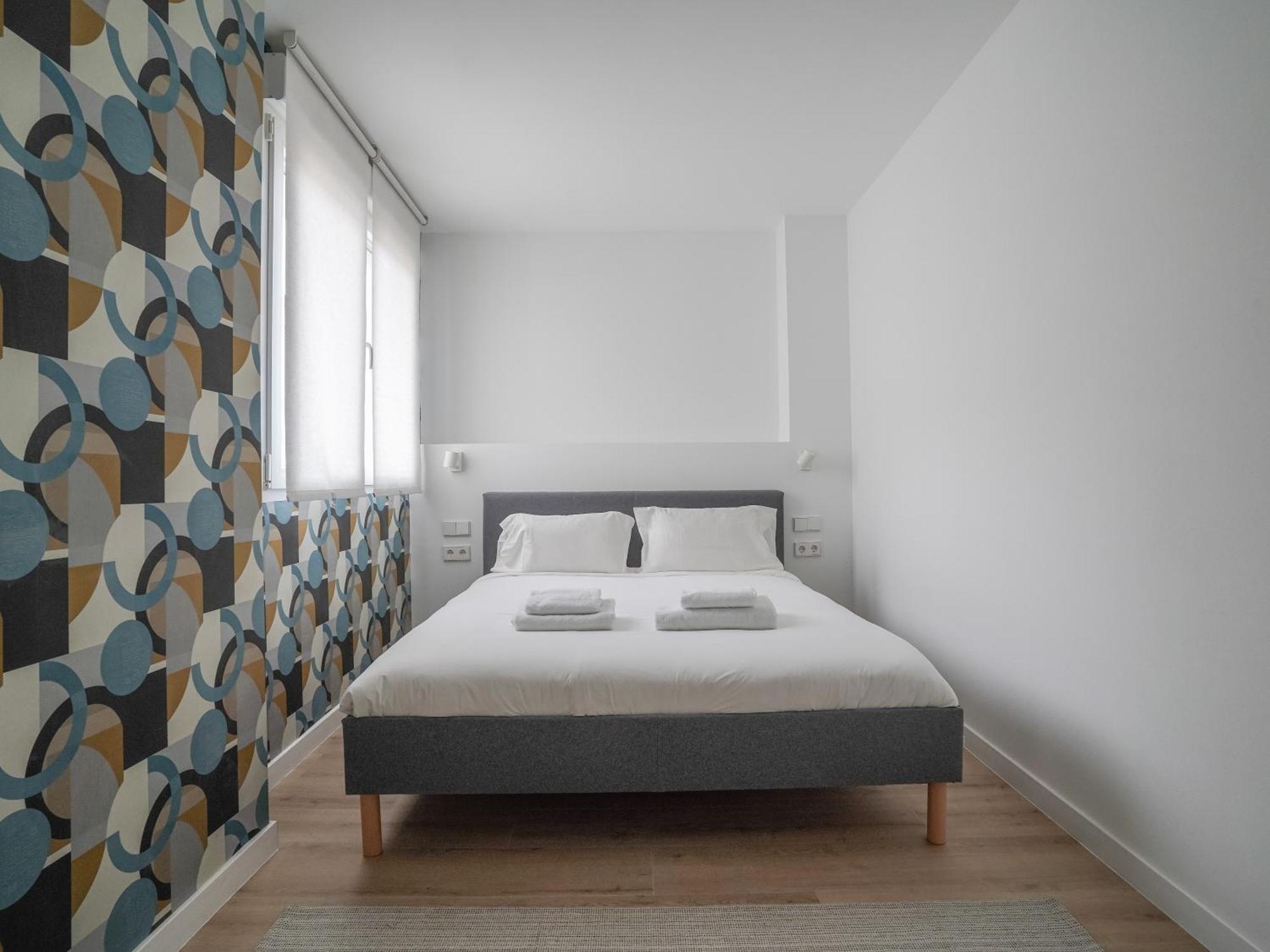 Modern Duplex-3bedrooms 3bathrooms-lavapies Apartment