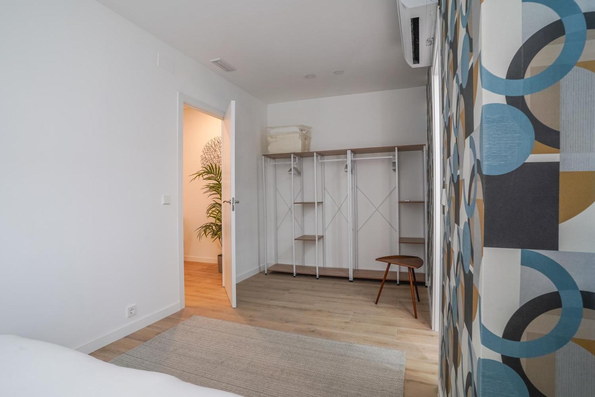 Modern Duplex-3bedrooms 3bathrooms-lavapies Apartment