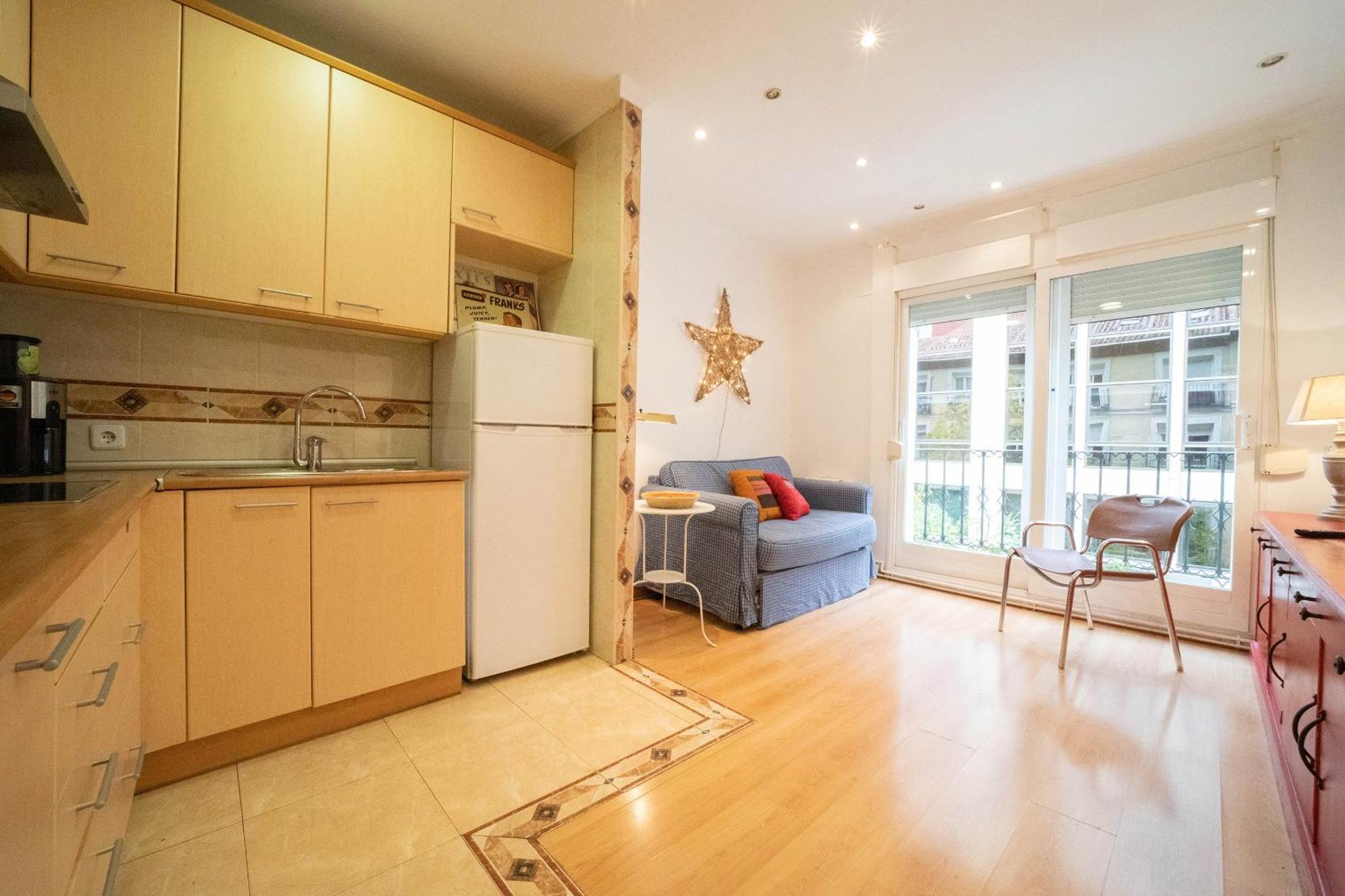 Con Encanto Y Luz En Pleno Centro Apartamento