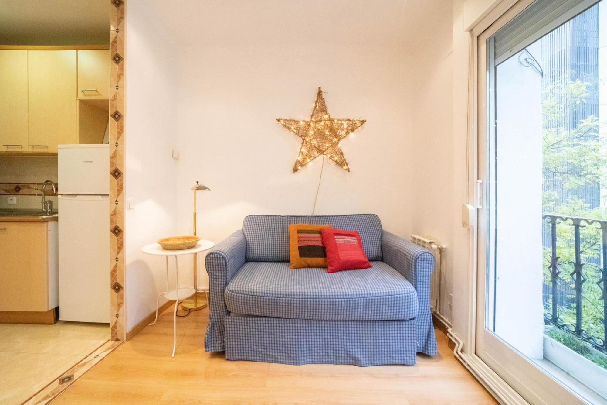 Con Encanto Y Luz En Pleno Centro Apartamento Madri
