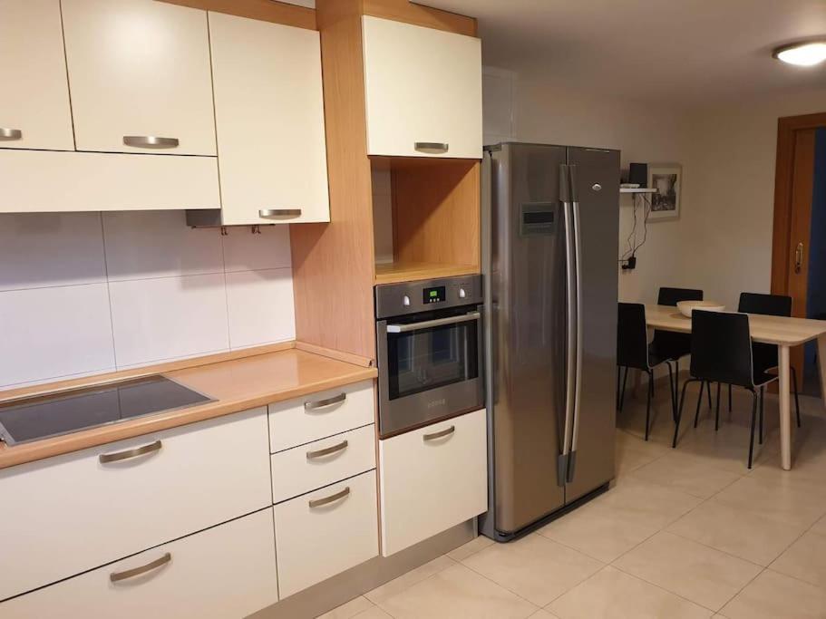 Ifema 5 4 Banos, Parking Free Vakantiehuis *