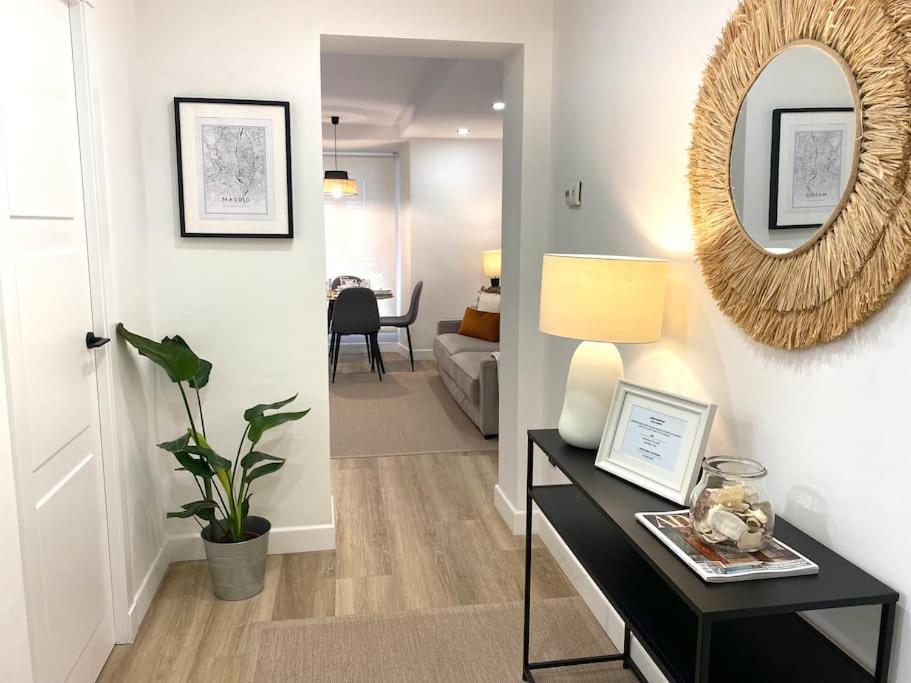 Apartment Centric Lovely Private Flat 2bd, 2bh + Ac *