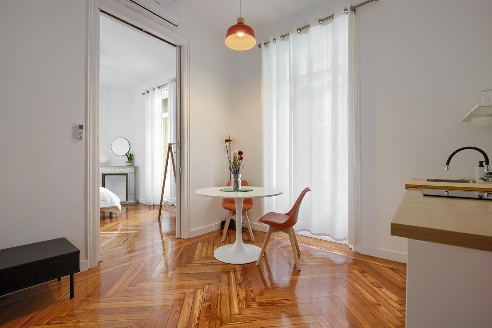 Mezzanine Orange Apartamento