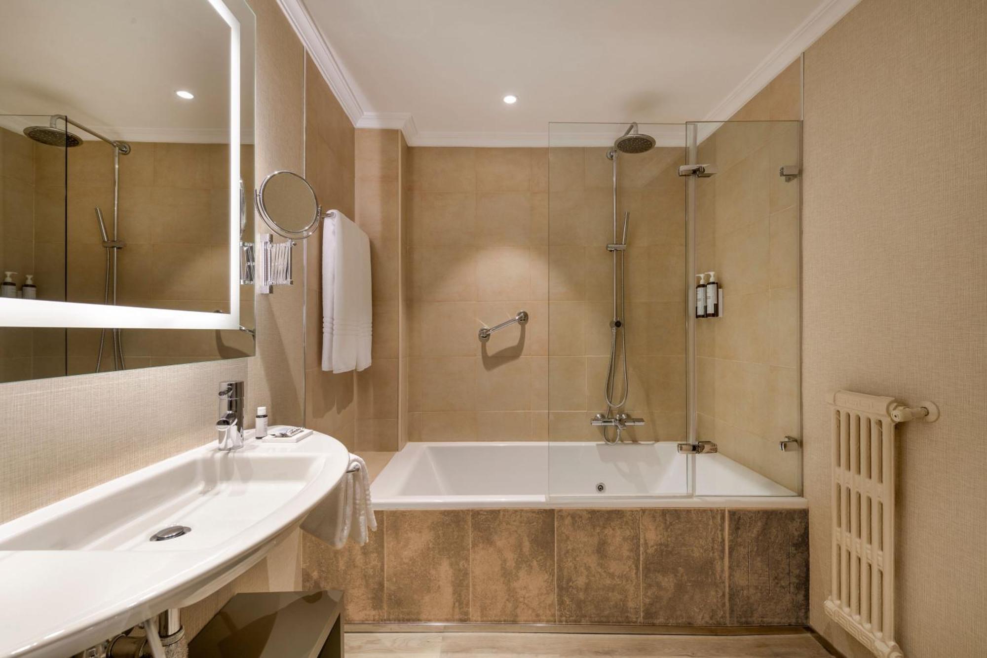Ac Carlton By Marriott Madrid