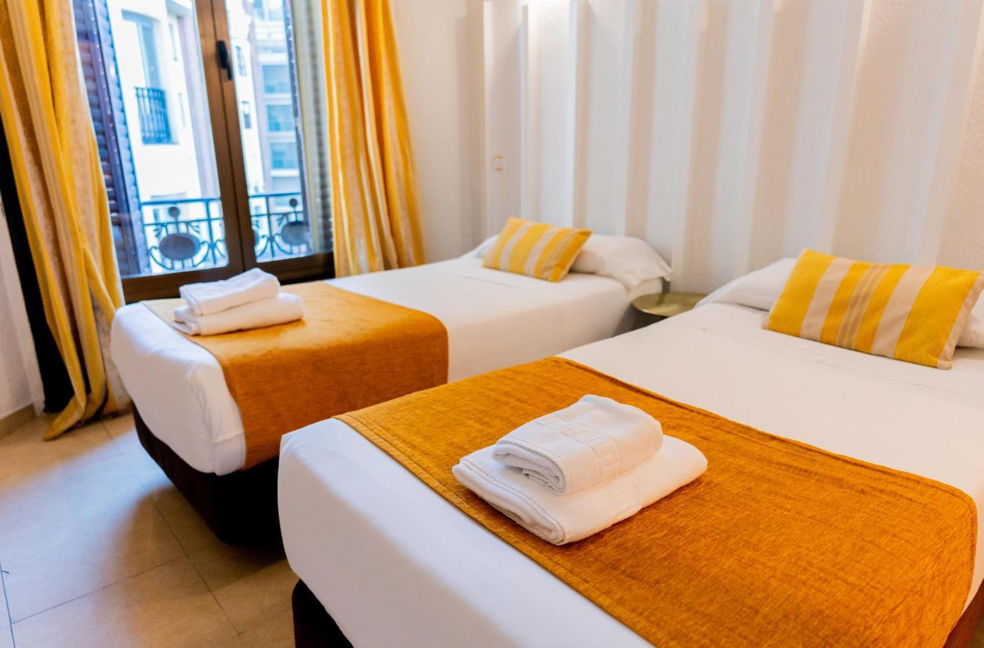 Josefina-gran Via Hostel *