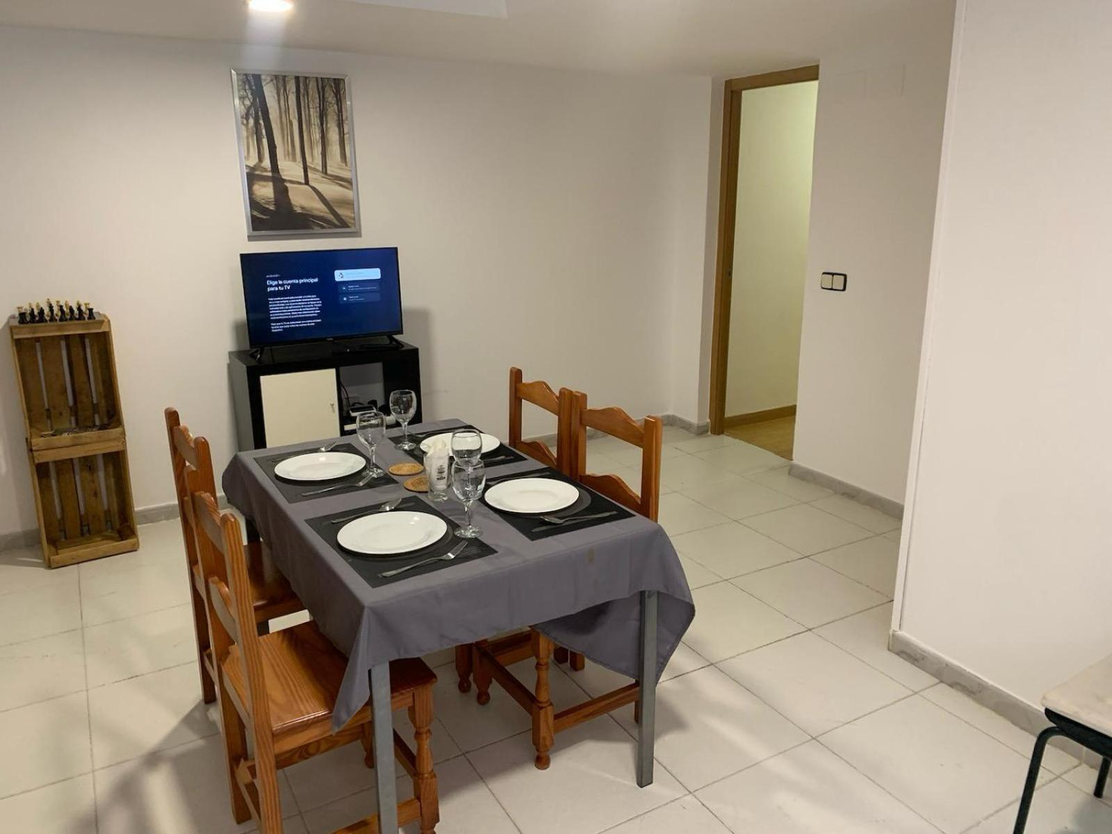 Apartment Apartamento Completo Para 8 Personas A 5 Minutos Del Aeropuerto E Ifema *