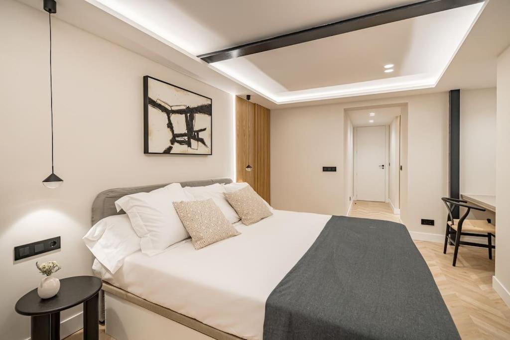 Puerta Del Sol 3br 3bh *