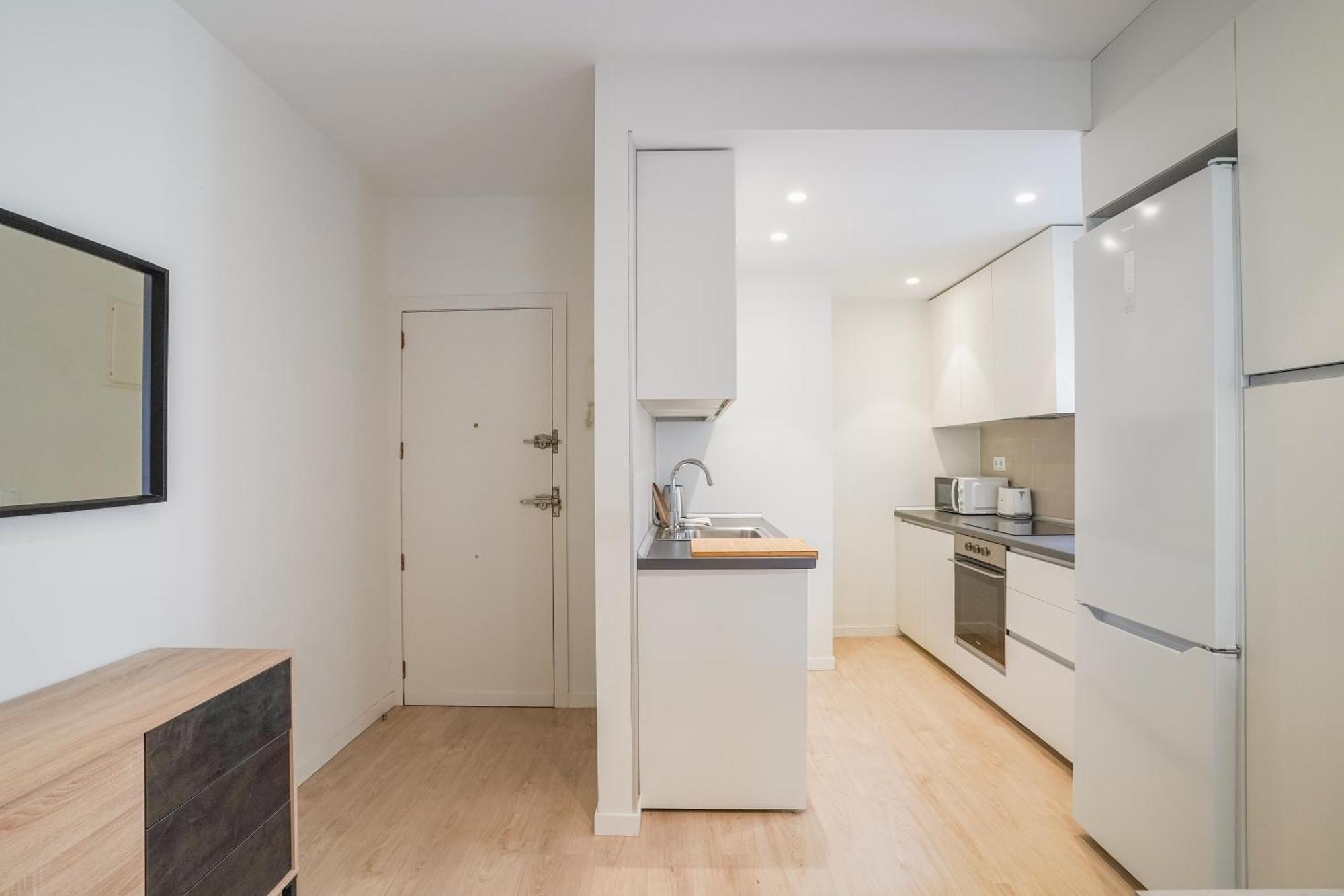 Bright Modern - 2bedrooms 1bath - Delicias Apartment