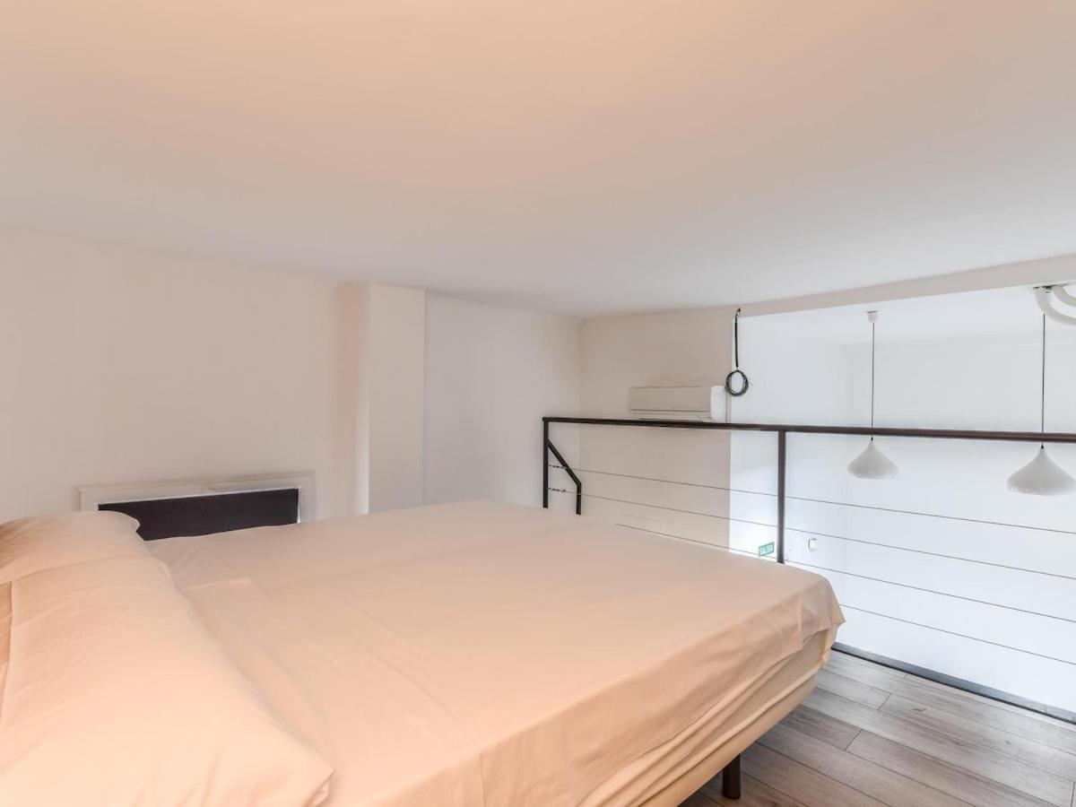 Lofts Reformados En El Bernabeu Appartement