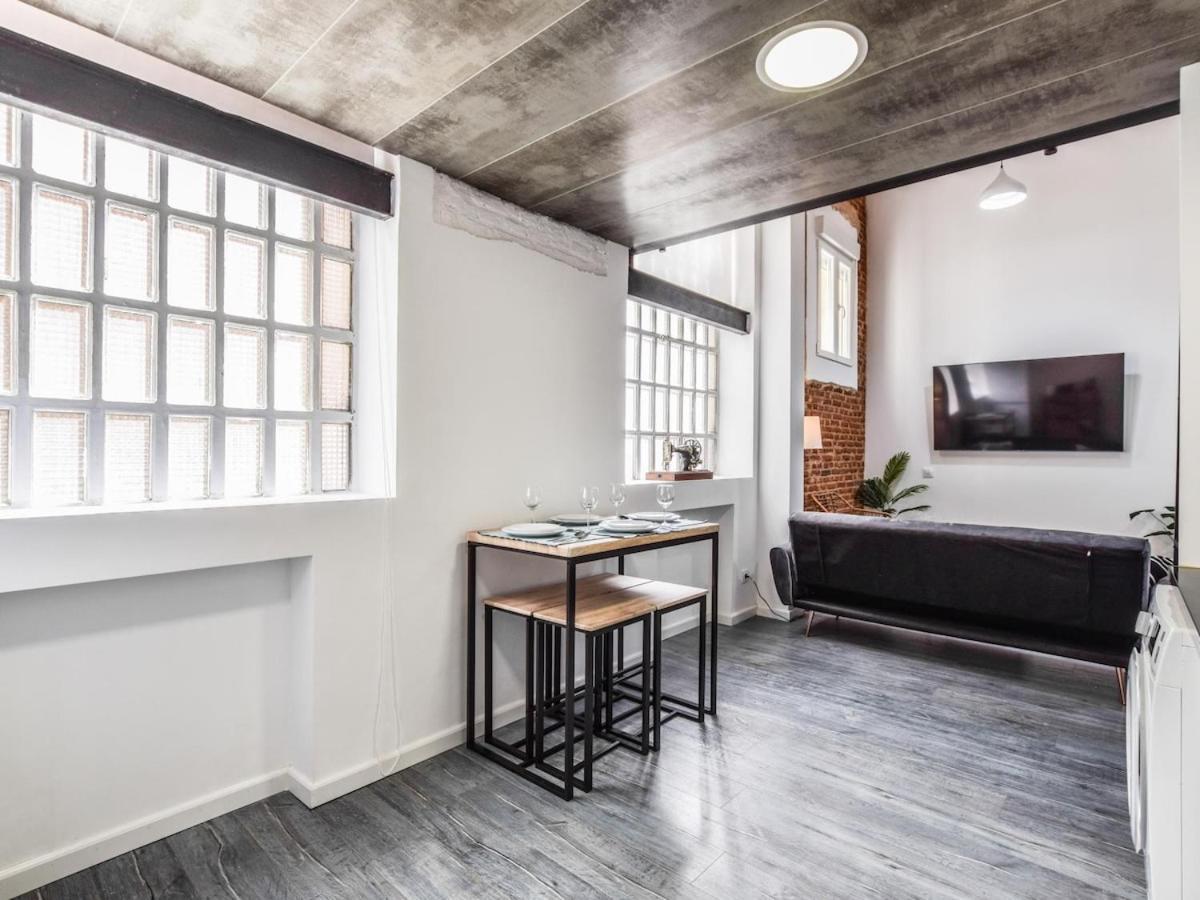Lofts Reformados En El Bernabeu Appartement