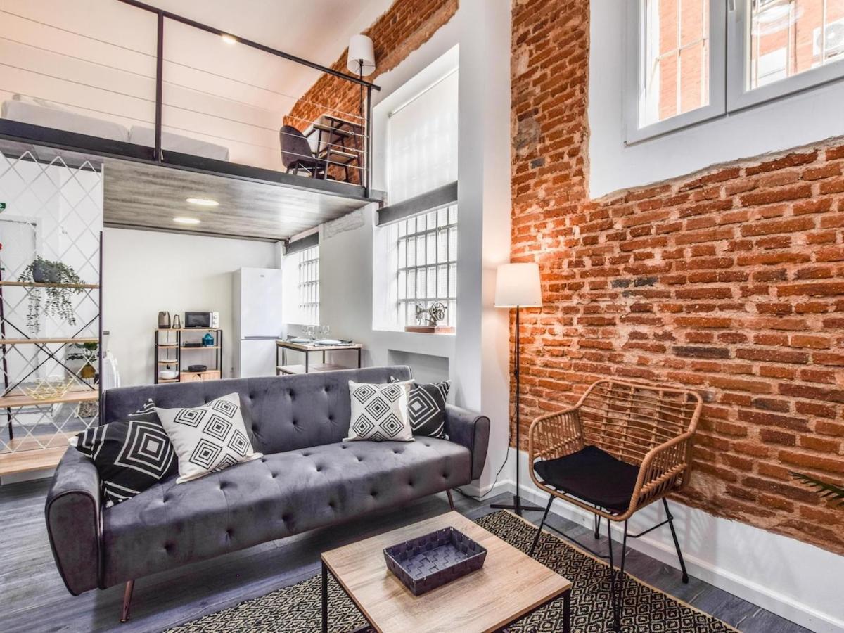 Lofts Reformados En El Bernabeu Appartement