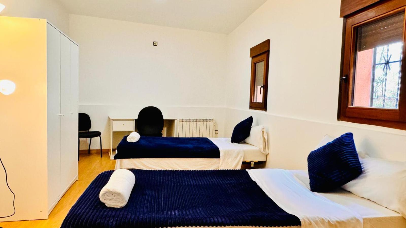 Apartamento Completo Para 8 Personas A 5 Minutos Del Aeropuerto E Ifema