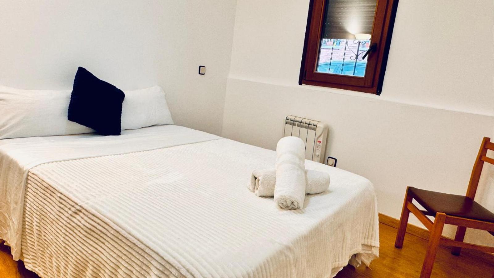Apartamento Completo Para 8 Personas A 5 Minutos Del Aeropuerto E Ifema