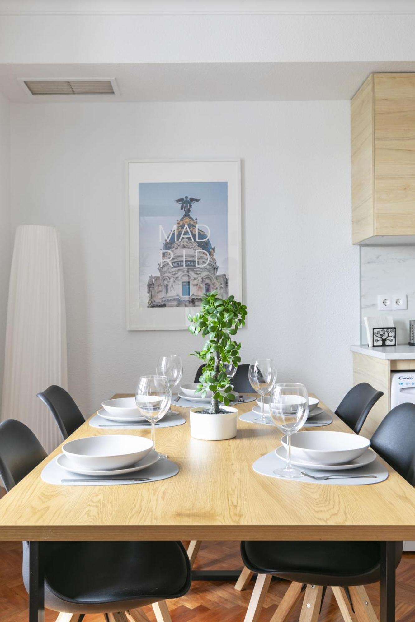 Apartamento Piso Luminoso Con Balcones Frente Parque Retiro *