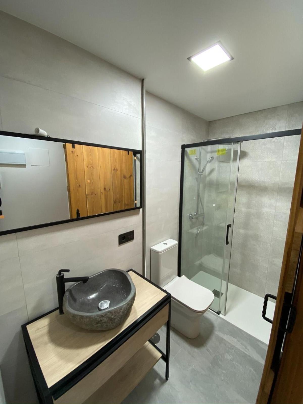 Centrico, Luminoso Y Equipado Apartamento