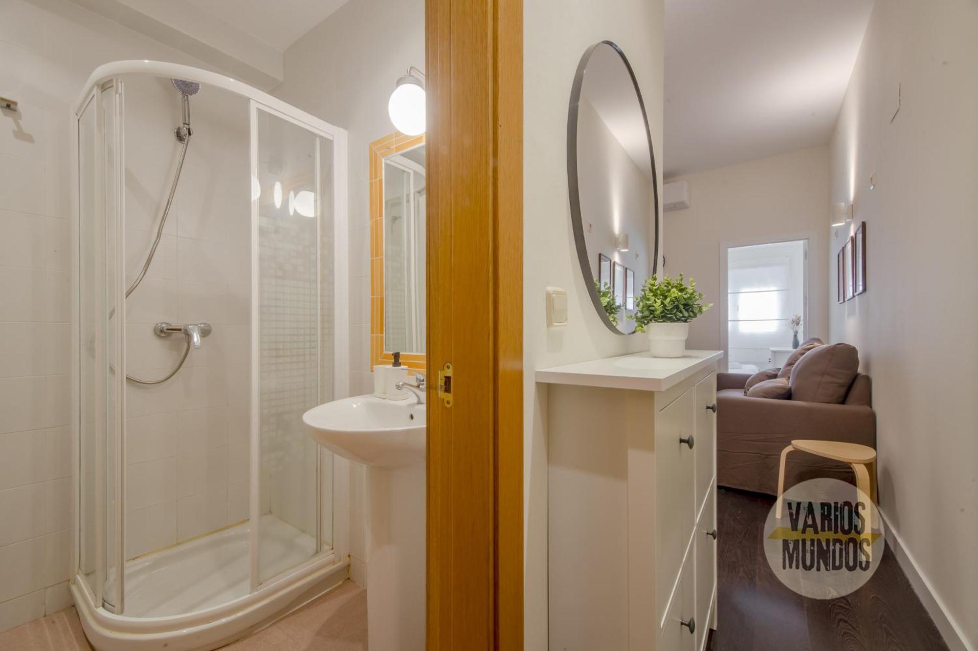 Apartment Tiny 3pax En La Plaza De Chueca Madrid