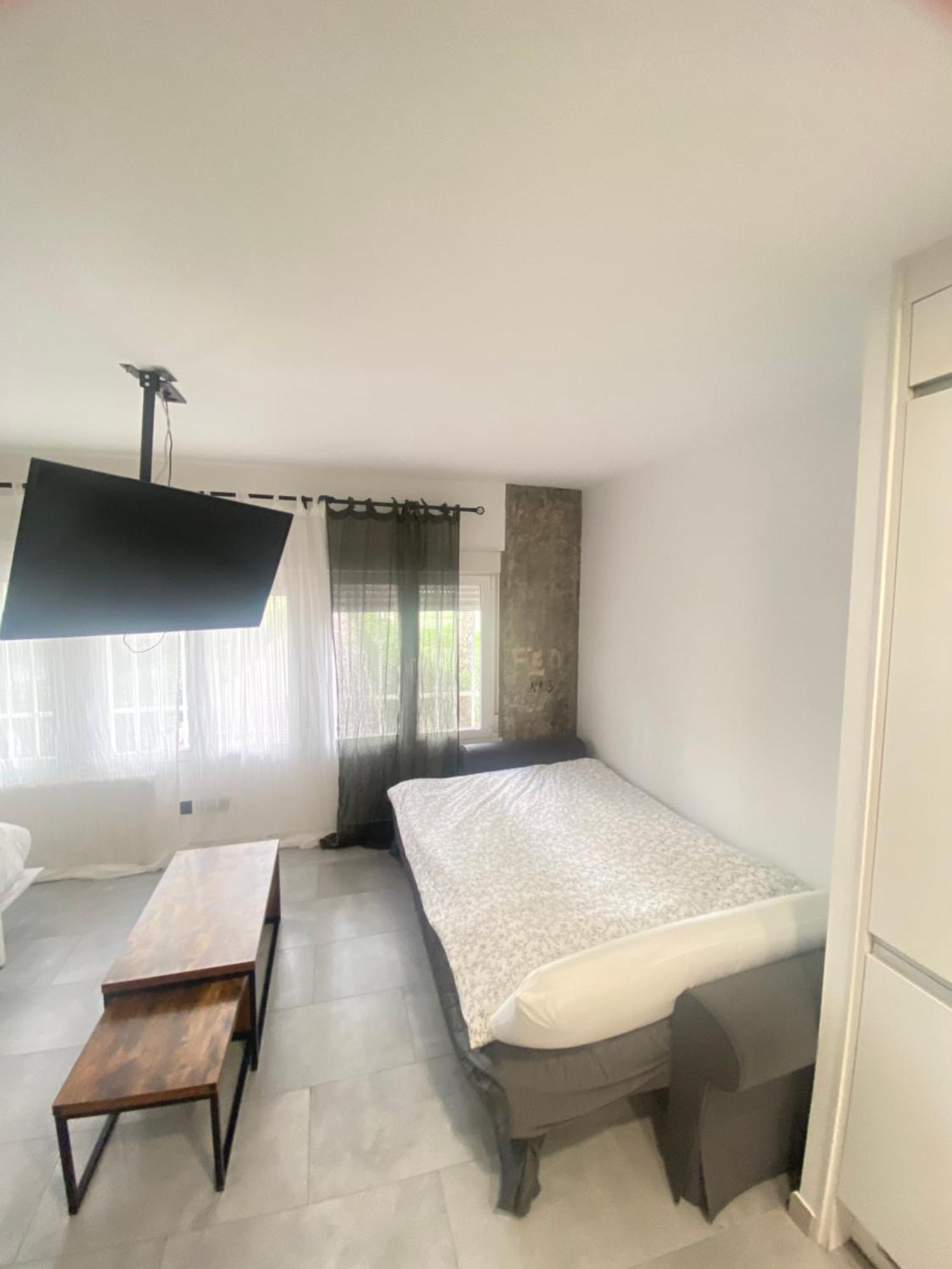 Centrico, Luminoso Y Equipado Apartamento