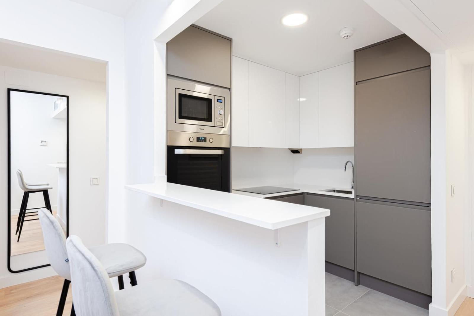 Unique And Sophisticated Design In Financial Centre