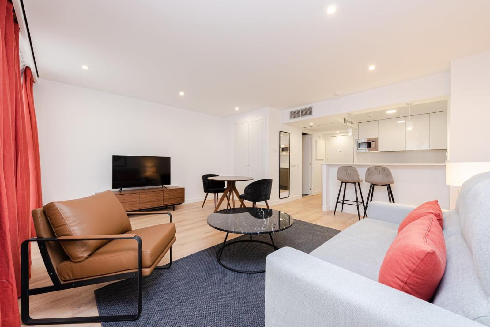 Unique And Sophisticated Design In Financial Centre
