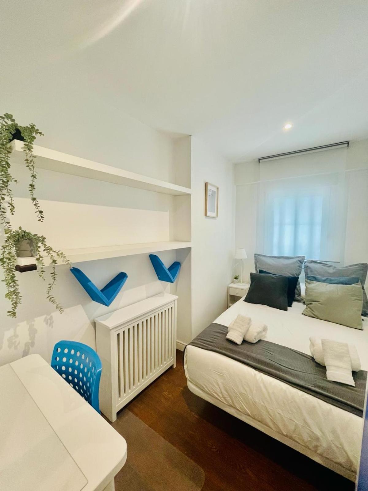 Apartment Cuatro Torres, Apto 2 *