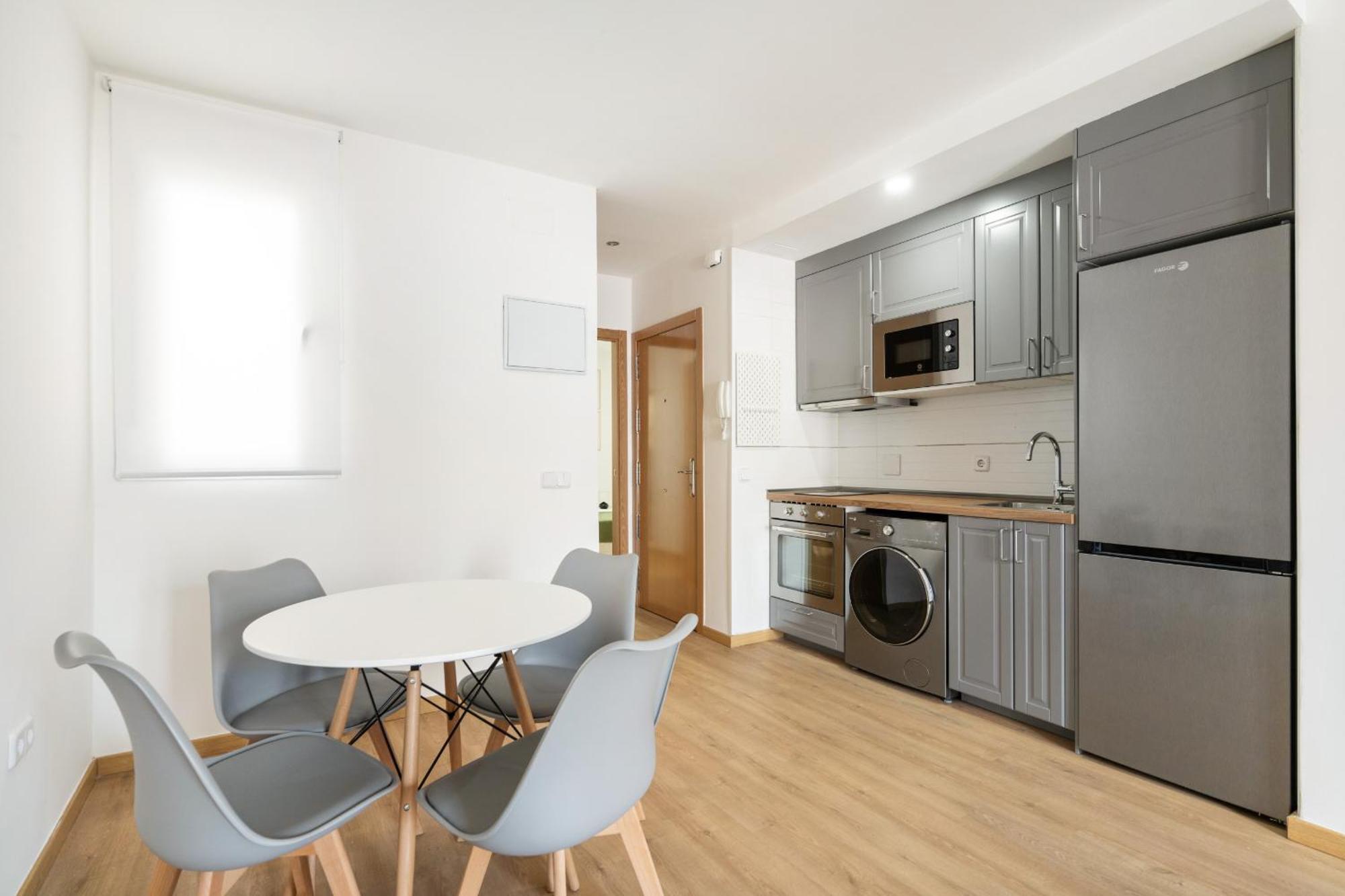 Apartment En La Avenida De La Albufera Madrid