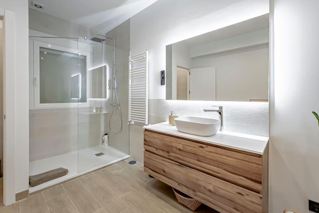 Stunning And Spacious Flat At Barrio De Letras Appartement Madrid