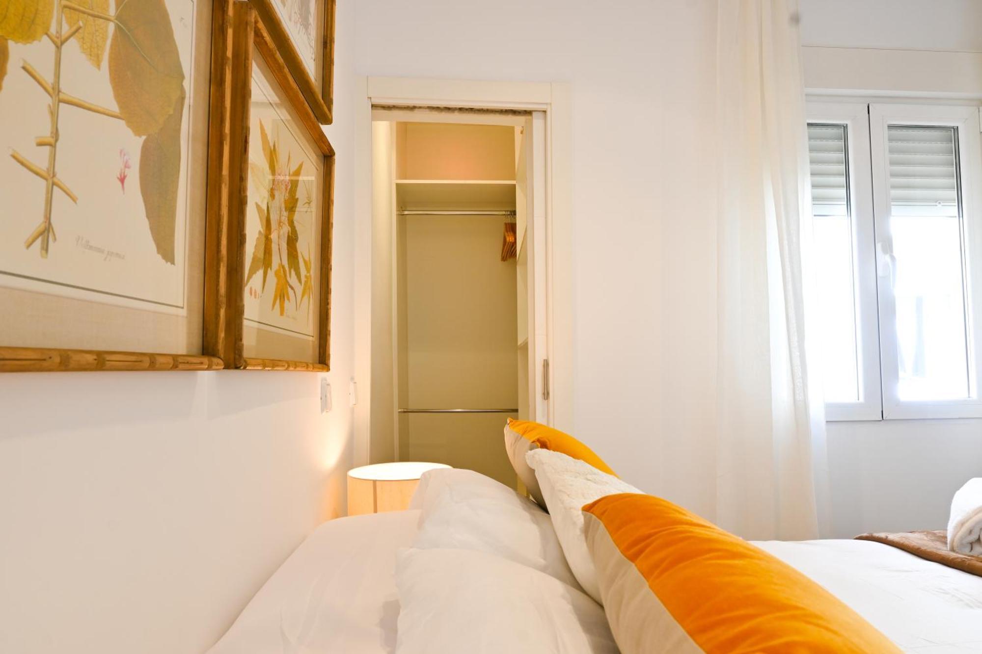 Apartment For You Apartamento De Dos Con Terraza En El Corazon De Malasana Ecl4ºa