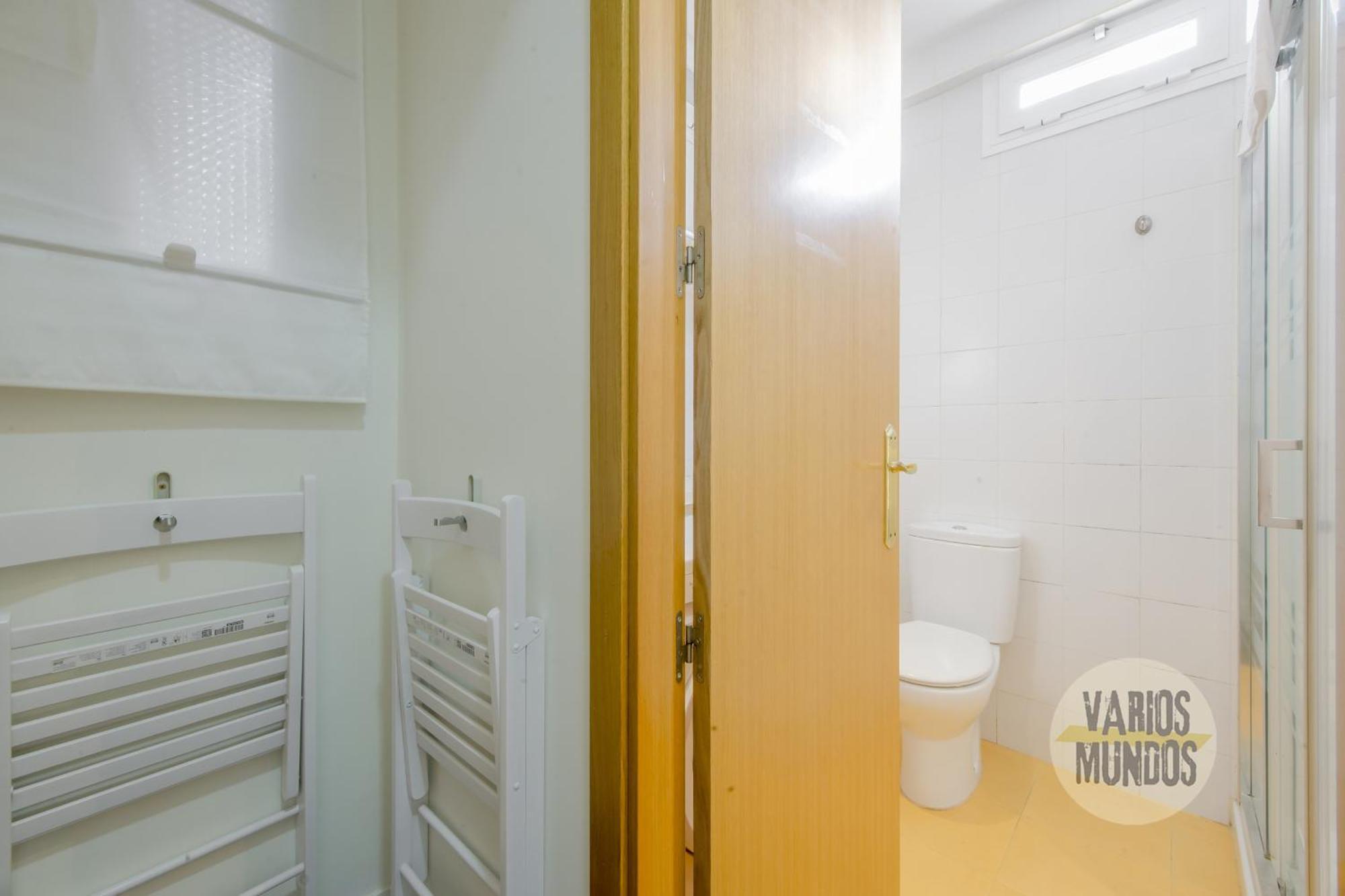 Sunny 3pax En Plena Plaza De Chueca Madrid