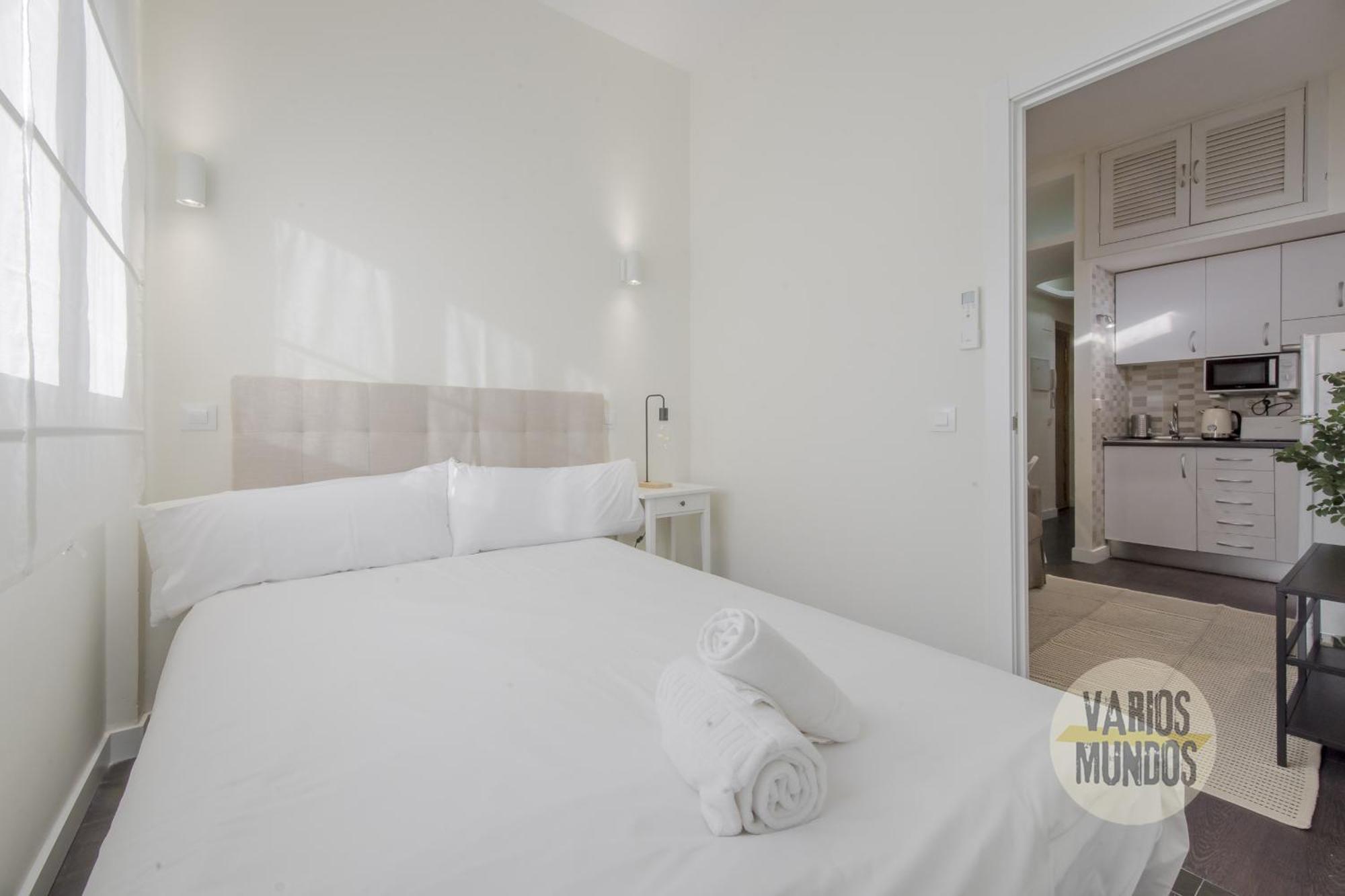 Sunny 3pax En Plena Plaza De Chueca Apartamento *