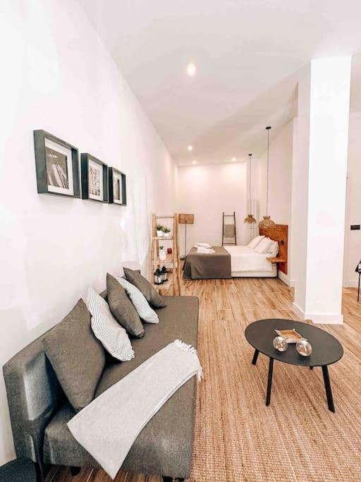 Apartamento In Lavapies, Downtown Madri