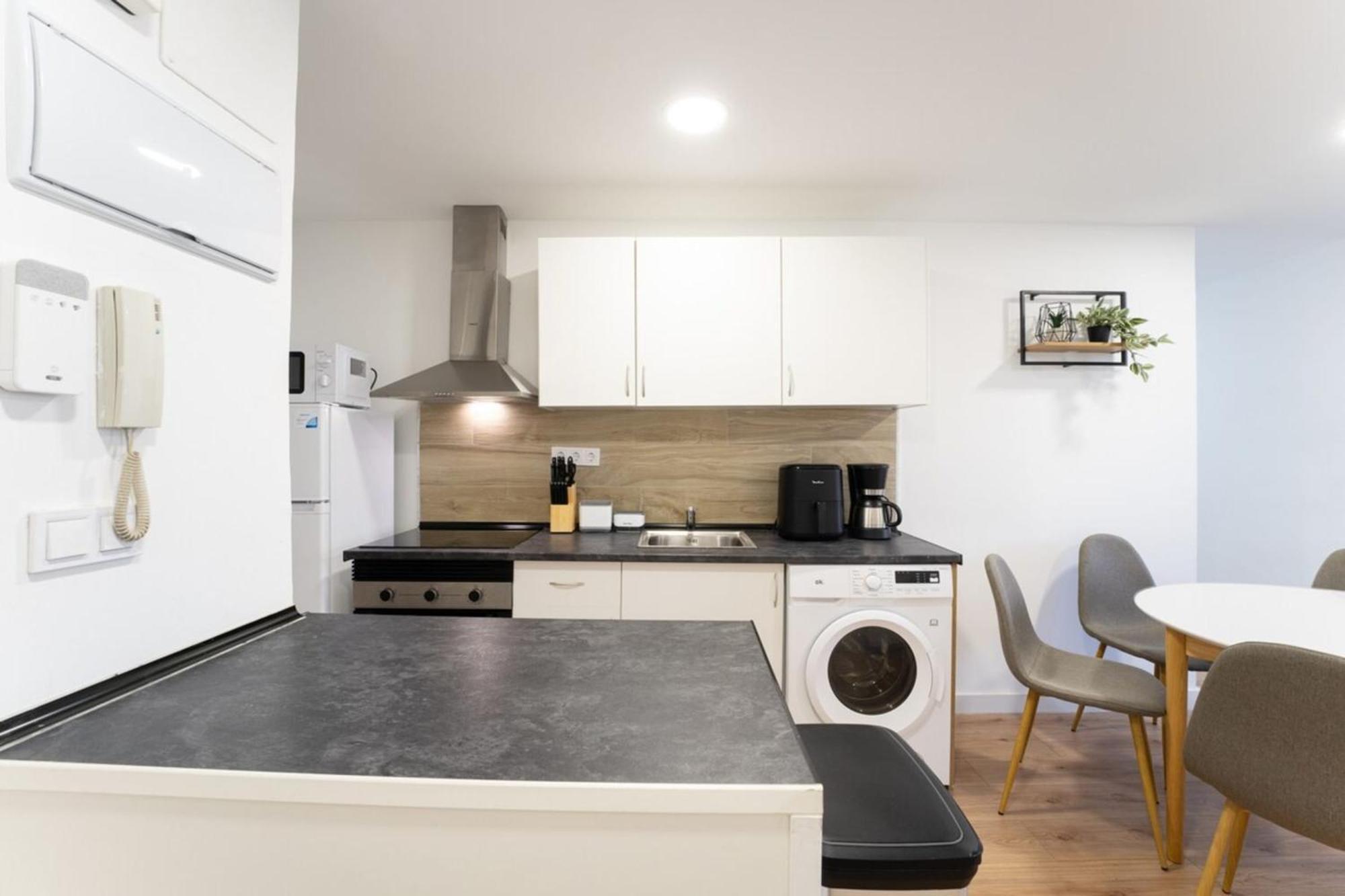 Moderncozy Near Barajas Apartment Madrid